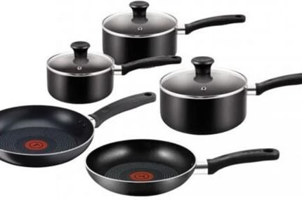 Tefal Essential 8 Piece Non Stick Set Black
